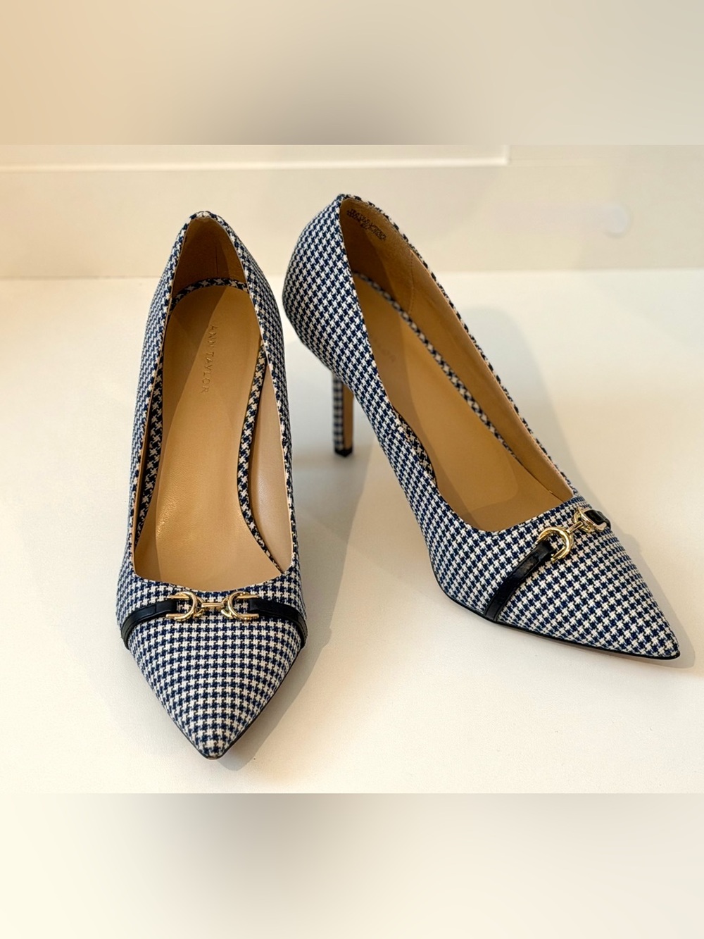 Ann Taylor Navy White Houndstooth Tweed Pointed Toe Horsebit Pumps Heels Size 8